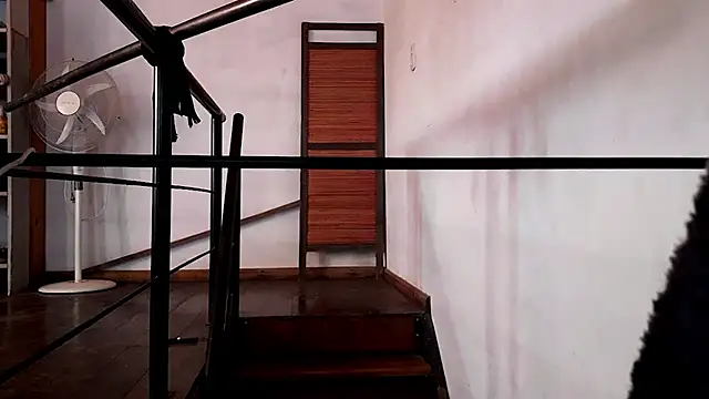 Snapshot of ObeyLust chatting on 09-15-25, 02:06 ObeyLust online show from 09-15-25, 02:06