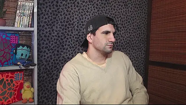 Snapshot of ObeyLust chatting on 09-22-25, 11:45 ObeyLust online show from 09-22-25, 11:45