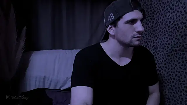 Snapshot of ObeyLust chatting on 10-07-25, 04:37 ObeyLust online show from 10-07-25, 04:37