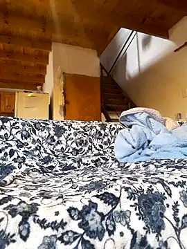 Snapshot of ObeyLust chatting on 10-22-25, 05:34 ObeyLust online show from 10-22-25, 05:34