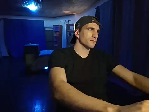 Snapshot of ObeyLust chatting on 11-10-25, 12:31 ObeyLust online show from 11-10-25, 12:31