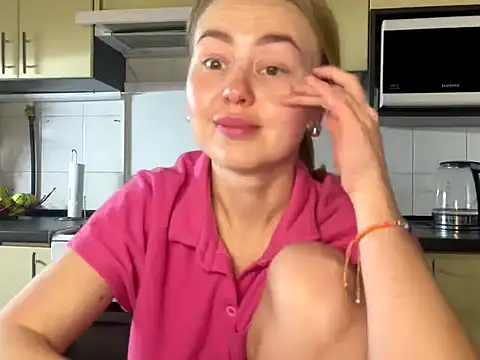 MartaLuna  online show from 03-31-26, 08:09