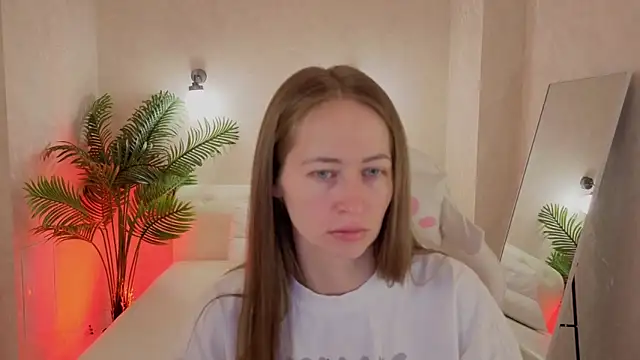 Snapshot of bella_li__ chatting on 03-26-26, 01:33 bella li online show from 03-26-26, 01:33