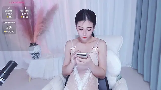 Snapshot of Qiyue99 chatting on 09-19-25, 12:02 Qiyue99 online show from 09-19-25, 12:02