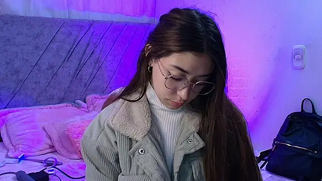 Snapshot of kimmy_vegga2 chatting on 09-18-25, 05:09 kimmy vegga2 online show from 09-18-25, 05:09