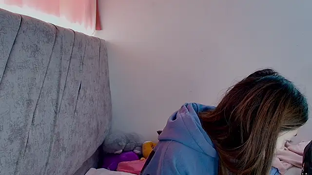 Snapshot of kimmy_vegga2 chatting on 10-22-25, 04:29 kimmy vegga2 online show from 10-22-25, 04:29