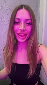 Elizabeth Tay online show from 02-06-26, 05:38