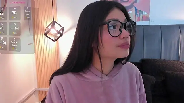 Snapshot of Evaa_rosee_ chatting on 10-02-25, 11:39 Evaa rosee online show from 10-02-25, 11:39