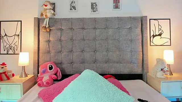 Linda Fosterr online show from 12-20-25, 07:21