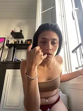 Snapshot of Zakiramym chatting on 10-05-25, 03:43 Zakiramym online show from 10-05-25, 03:43