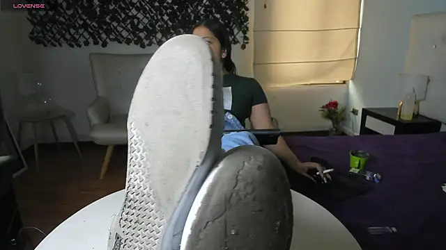 Shantal  G online show from 02-06-26, 01:58