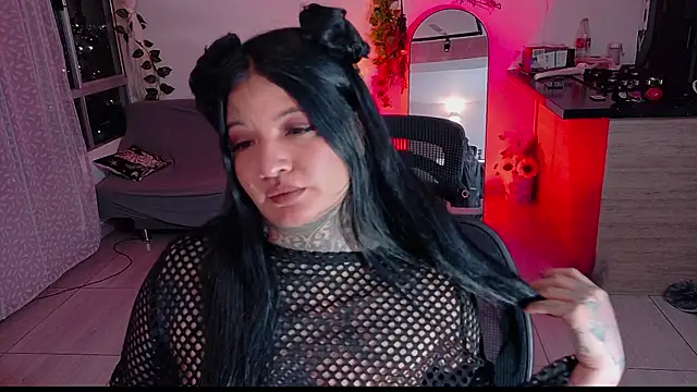 Unatatuada online show from 10-05-25, 01:37