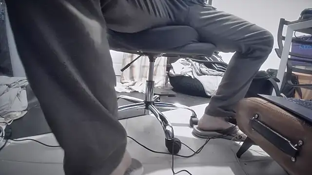 jasoncali305 online show from 11-22-25, 07:35