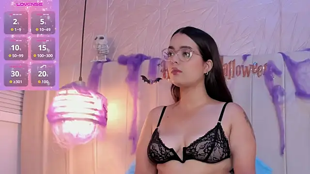 hannahst  online show from 10-08-25, 08:06