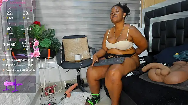 Snapshot of sheyla__ebony chatting on 08-01-26, 12:37 sheyla ebony online show from 08-01-26, 12:37