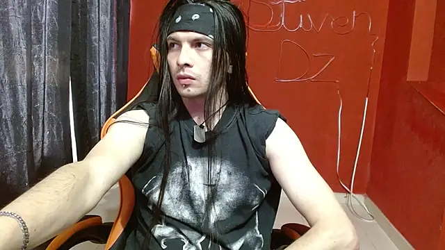 Snapshot of stvn_hot chatting on 10-04-25, 08:40 stvn hot online show from 10-04-25, 08:40