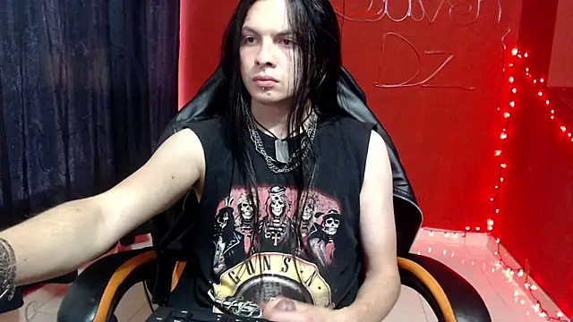 Snapshot of stvn_hot chatting on 01-10-26, 11:45 stvn hot online show from 01-10-26, 11:45