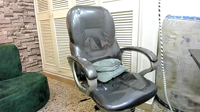 Nick Wolff online show from 09-12-25, 08:31