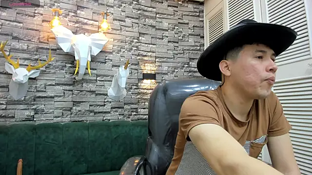 Nick Wolff online show from 11-24-25, 05:29