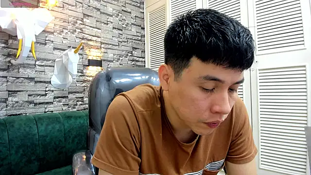 Nick Wolff online show from 12-01-25, 04:39