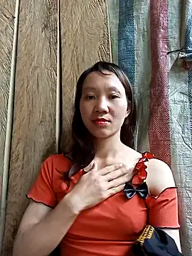 Snapshot of bonnie-00 chatting on 09-28-25, 01:11 bonnie-00 online show from 09-28-25, 01:11