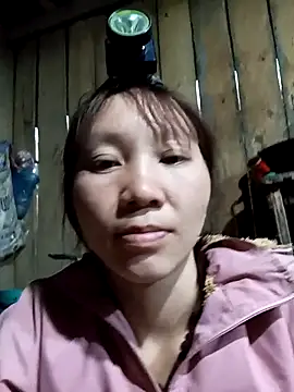 bonnie-00 online show from 02-05-26, 11:04