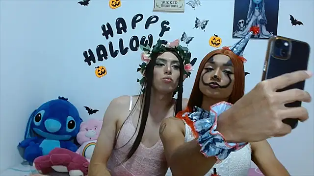 PinkLuna LolaBloom online show from 10-30-25, 02:35