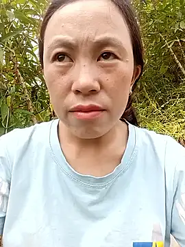 lyuyenkk online show from 10-02-25, 07:37