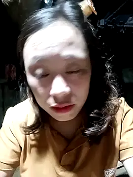 lyuyenkk online show from 10-03-25, 02:47