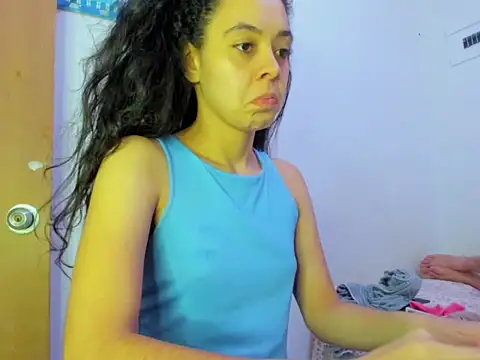 Snapshot of Annie_rosse1017 chatting on 02-20-26, 05:37 Annie rosse1017 online show from 02-20-26, 05:37