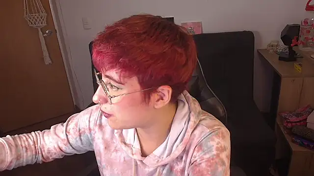 Snapshot of Miacatsito3 chatting on 11-07-25, 01:16 Miacatsito3 online show from 11-07-25, 01:16