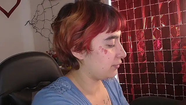 Snapshot of Miacatsito3 chatting on 02-20-26, 07:14 Miacatsito3 online show from 02-20-26, 07:14