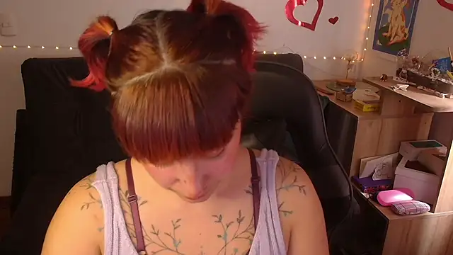 Miacatsito3 online show from 05-01-26, 07:40
