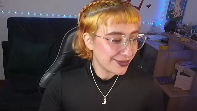 Miacatsito3 online show from 06-12-26, 02:10