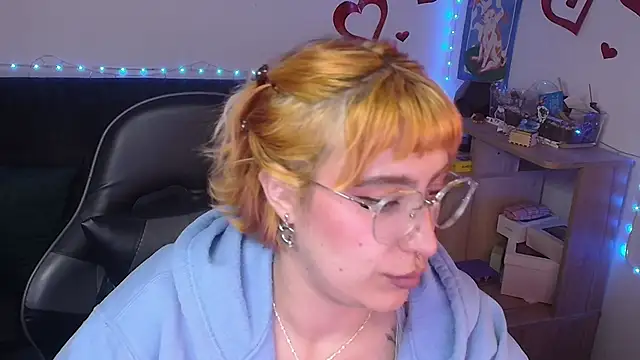 Miacatsito3 online show from 06-16-26, 06:16