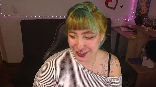 Miacatsito3 online show from 07-09-26, 11:42