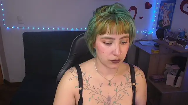 Miacatsito3 online show from 07-16-26, 02:50