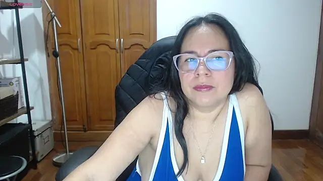alexandraa19 online show from 11-02-25, 04:04