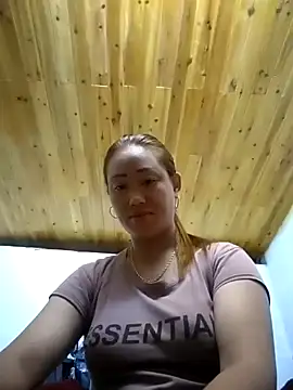 Snapshot of Dung_x chatting on 09-26-25, 10:03 Dung x online show from 09-26-25, 10:03