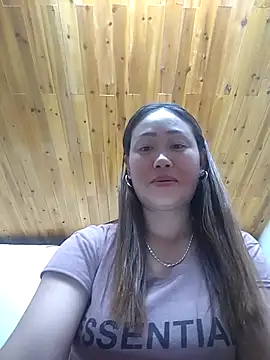 Snapshot of Dung_x chatting on 01-17-26, 01:49 Dung x online show from 01-17-26, 01:49