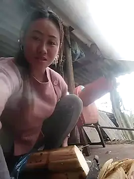 Snapshot of Dung_x chatting on 02-07-26, 05:55 Dung x online show from 02-07-26, 05:55