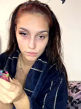 Snapshot of EllaBlowy chatting on 10-03-25, 09:39 EllaBlowy online show from 10-03-25, 09:39