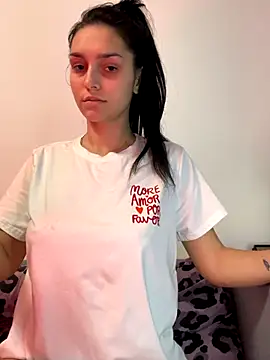 Snapshot of EllaBlowy chatting on 11-21-25, 09:52 EllaBlowy online show from 11-21-25, 09:52