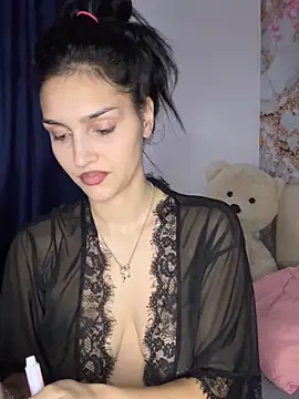 Snapshot of EllaBlowy chatting on 12-03-25, 08:45 EllaBlowy online show from 12-03-25, 08:45