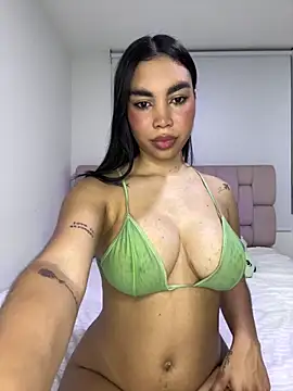 karolaalcendra online show from 04-12-26, 03:22