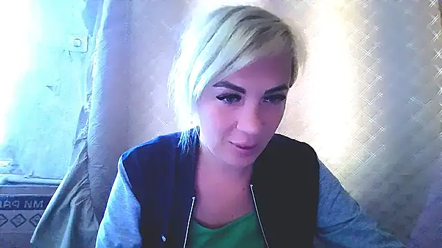 EmmaCat  online show from 09-14-25, 09:52