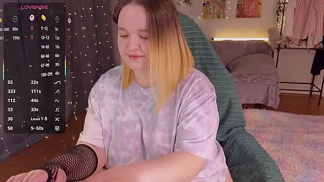 Snapshot of Aki_nohana chatting on 02-06-26, 08:12 Aki nohana online show from 02-06-26, 08:12