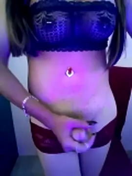 Cutie-Whiskey1 online show from 04-28-26, 08:52