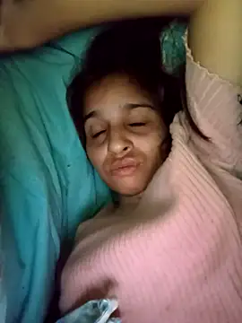 Snapshot of Saloni-Gupta chatting on 09-30-25, 06:24 Saloni-Gupta online show from 09-30-25, 06:24