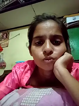 Snapshot of Saloni-Gupta chatting on 10-04-25, 04:27 Saloni-Gupta online show from 10-04-25, 04:27